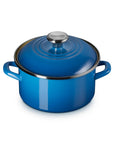 Marseille 3.8 qt enamel on steel traditional petite stockpot with lid and handles on a white background