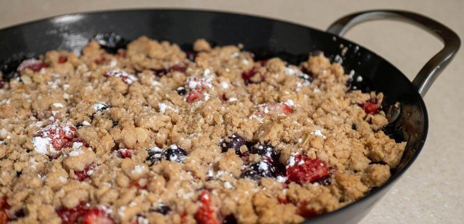 Independence Day Strawberry Blueberry Crumble