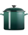 Front view of artichaut pot and artichaut lid on a white background