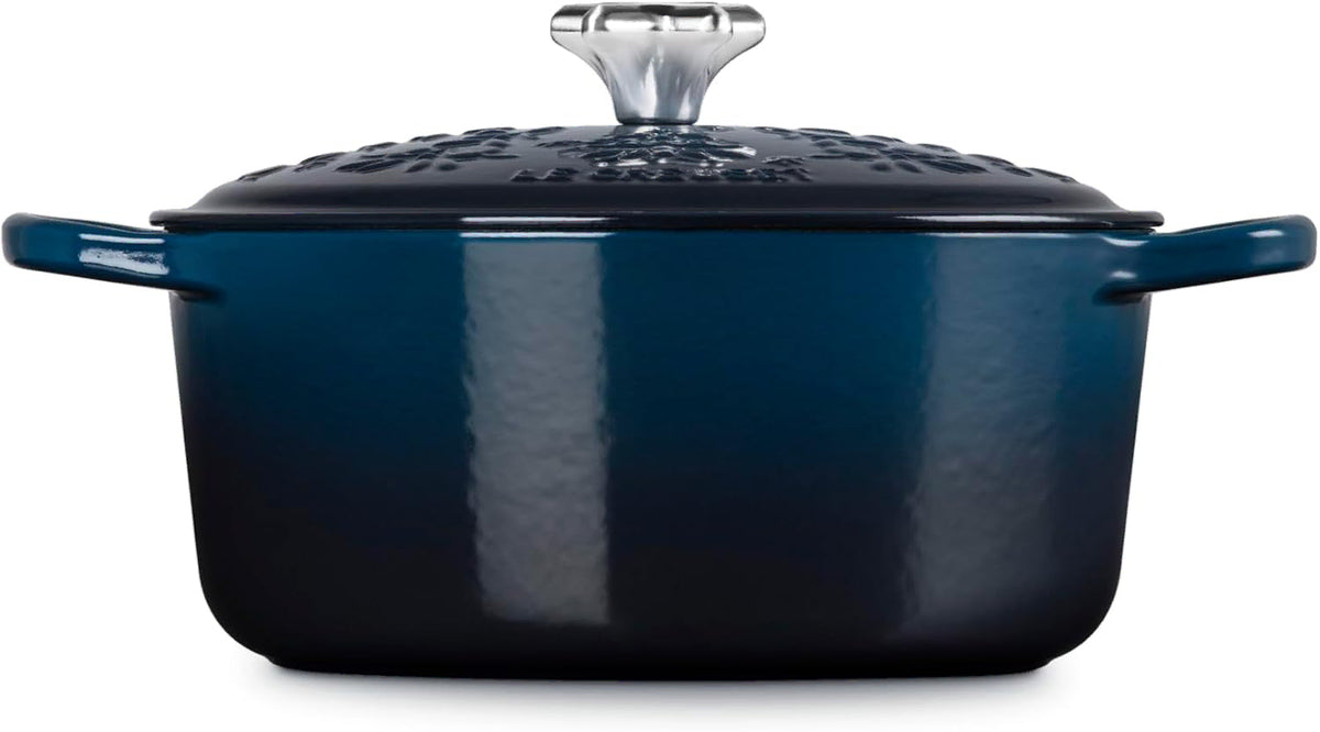Le Creuset Enameled Cast Iron Holiday Tree Dutch Oven, 4.5 qt.