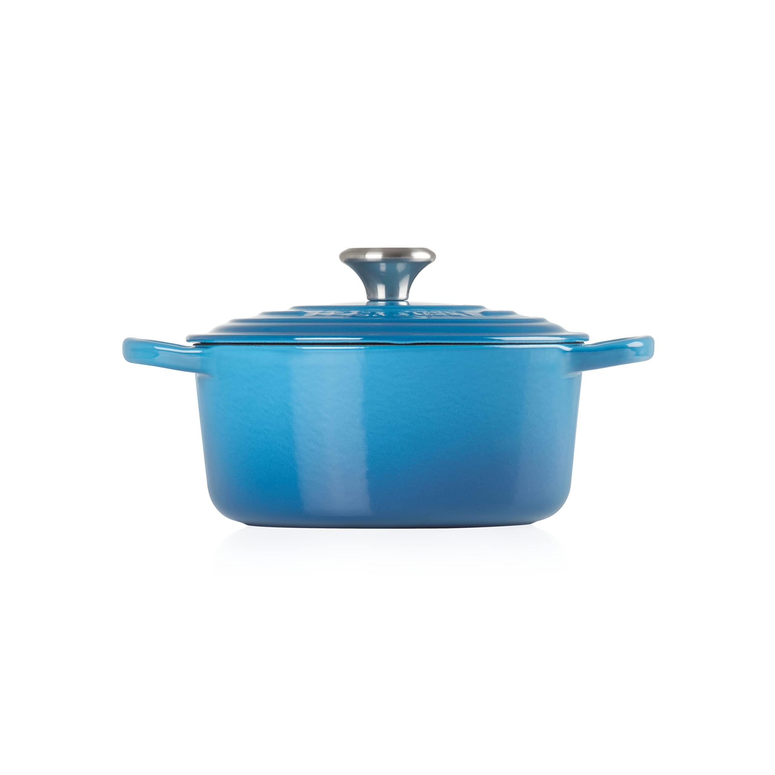 Le Creuset Signature Round Dutch Oven, 5.5 Qt.