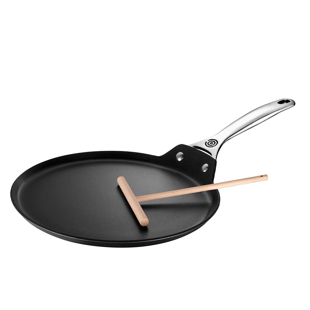 Le Creuset Toughened Nonstick PRO 11″ Crepe Pan with Rateau - Thumbnail 2