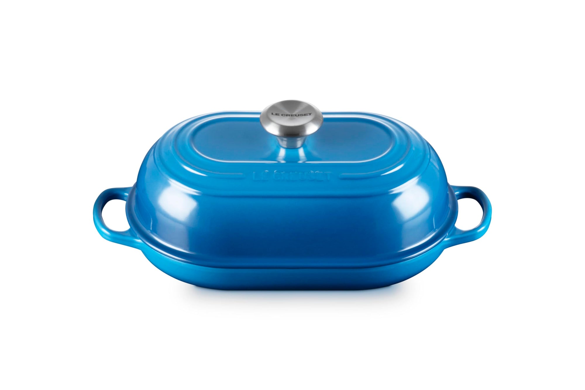 Marseille bread oven pan with lid and handles displayed on a white background