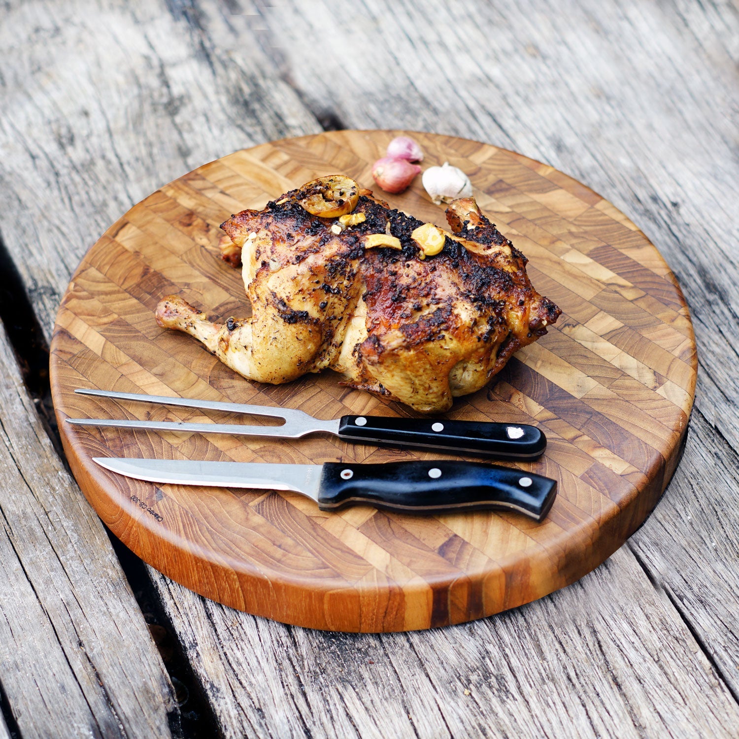 Rico & Plato Cilantro Circular End Grain Teak Butcher Block - Thumbnail 5