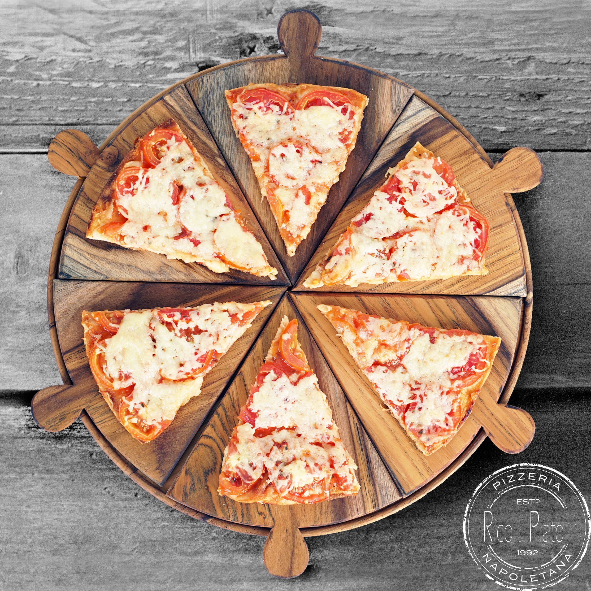Rico & Plato Napoletana 15" Teak Pizza Serving Board - Thumbnail 3
