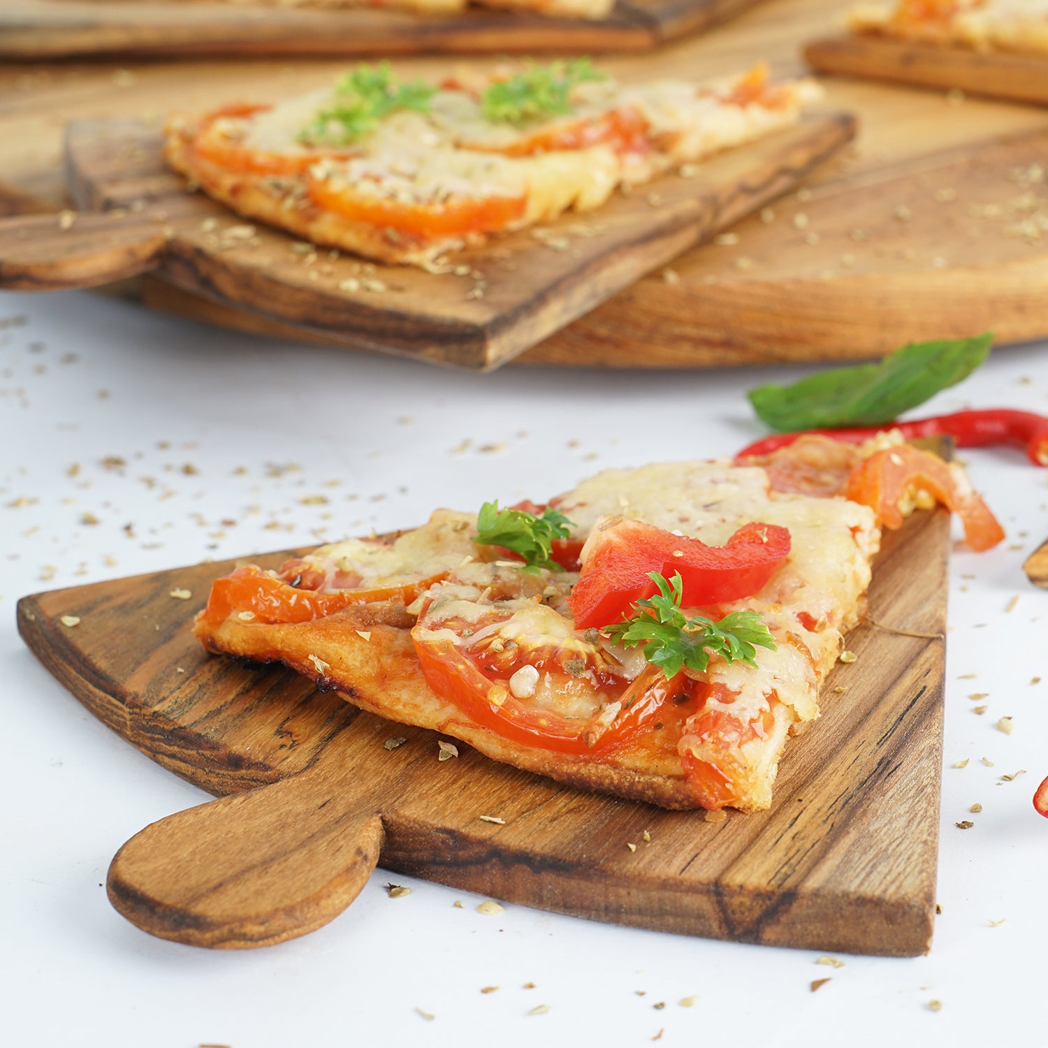 Rico & Plato Napoletana 15" Teak Pizza Serving Board - Thumbnail 5