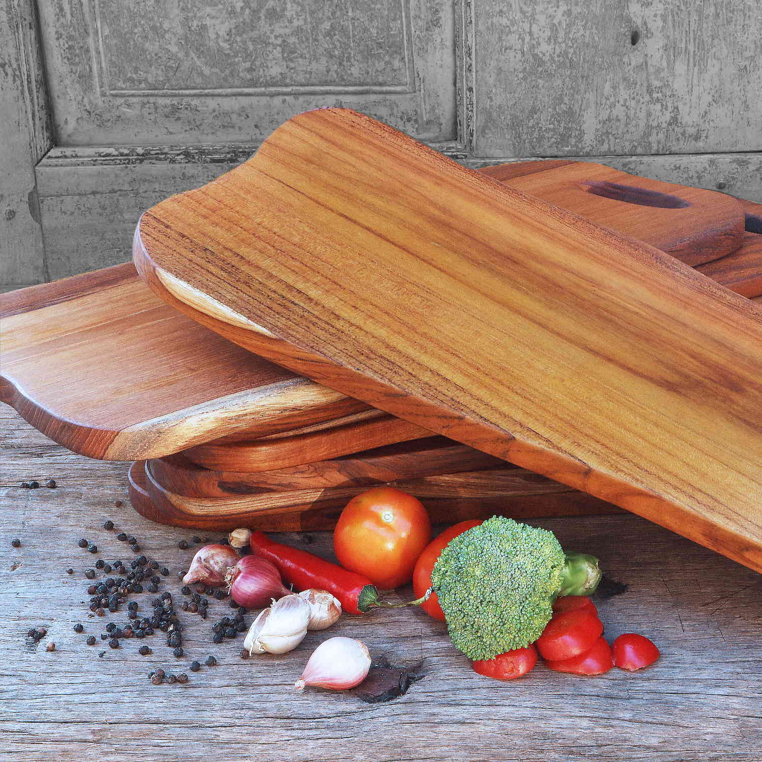 Rico & Plato Wave Teak Cutting/Serving Platter - Thumbnail 3