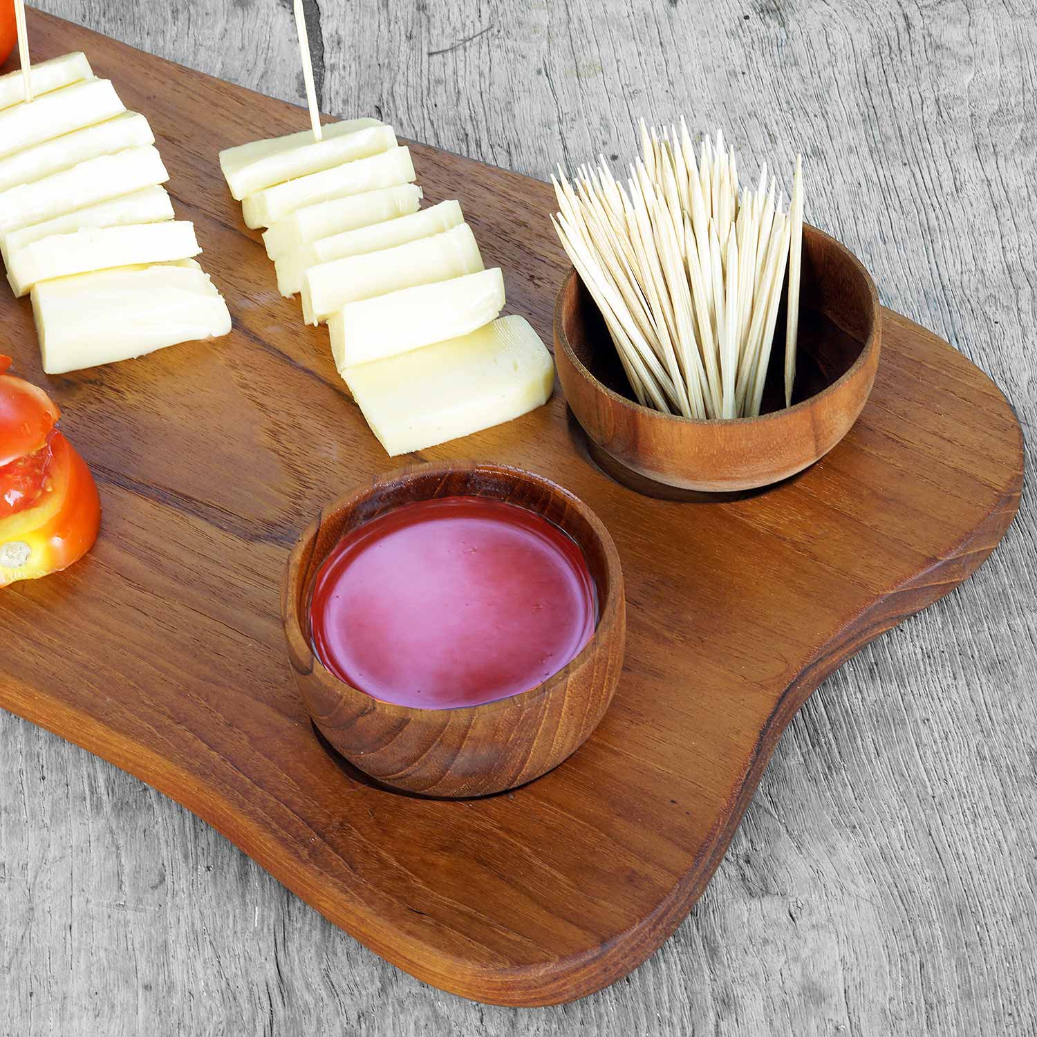 Rico & Plato Wave Teak Cutting/Serving Platter - Thumbnail 2