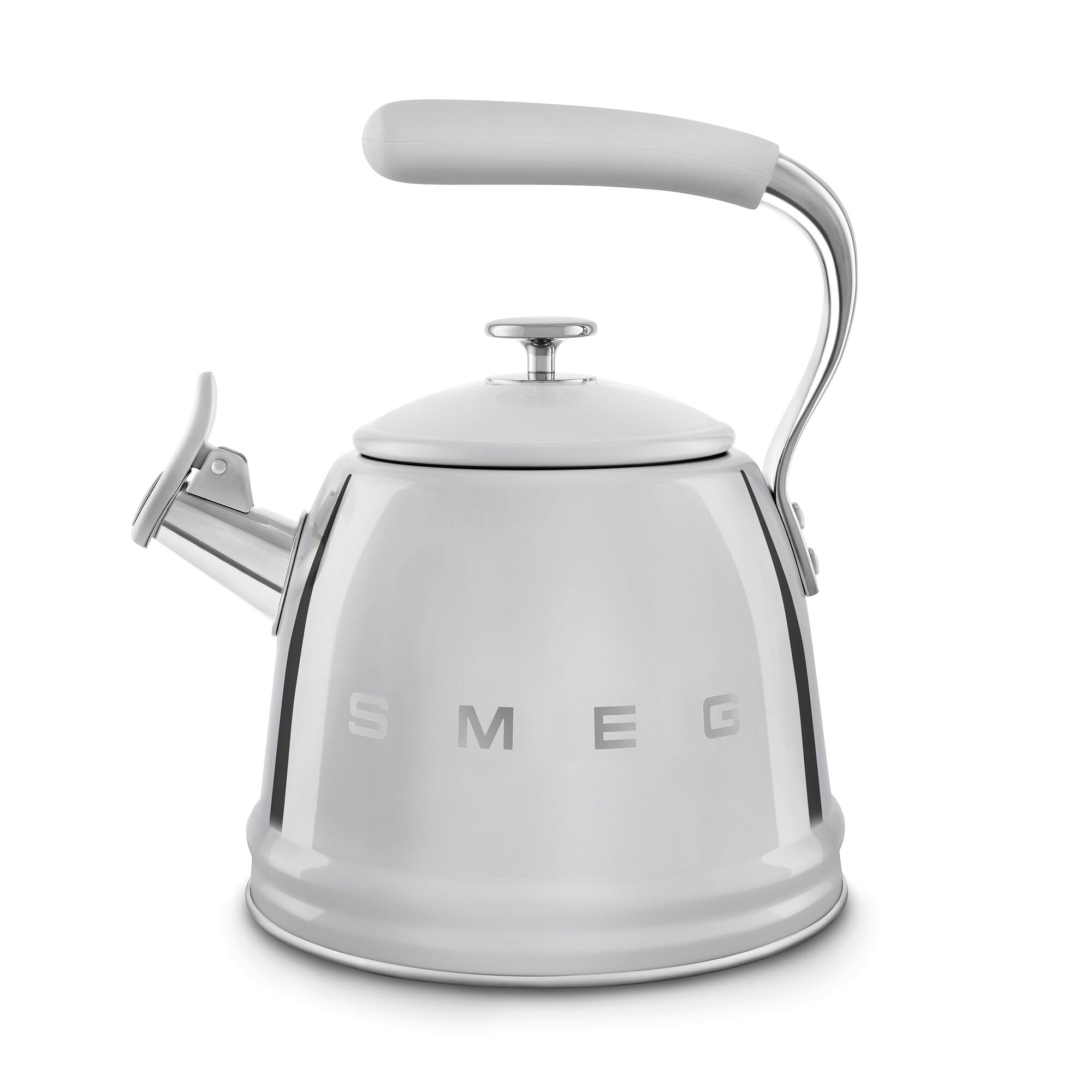 Front view of stainless steel stovetop kettle with 'Smeg' branding on a white background