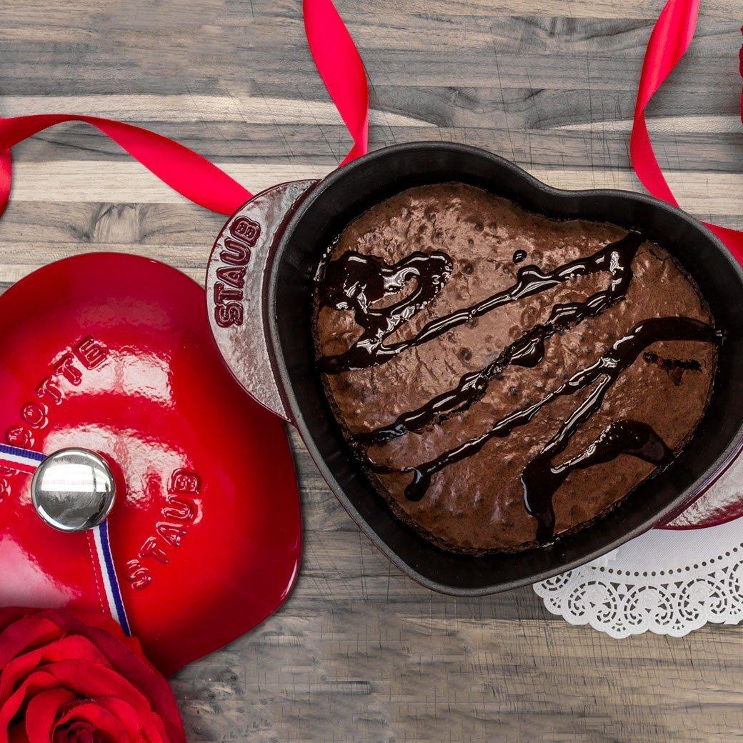 Staub Cast Iron 1.75-qt Heart Cocotte - Cherry - Thumbnail 5