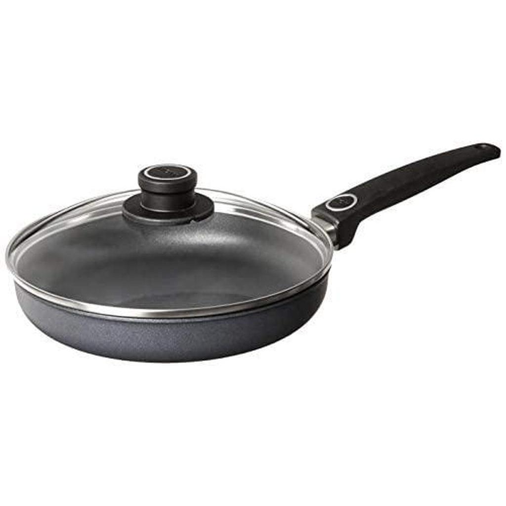 Woll Diamond Lite Saute Pan With Lid (Saute w/Lid, 9.5") - Thumbnail 5