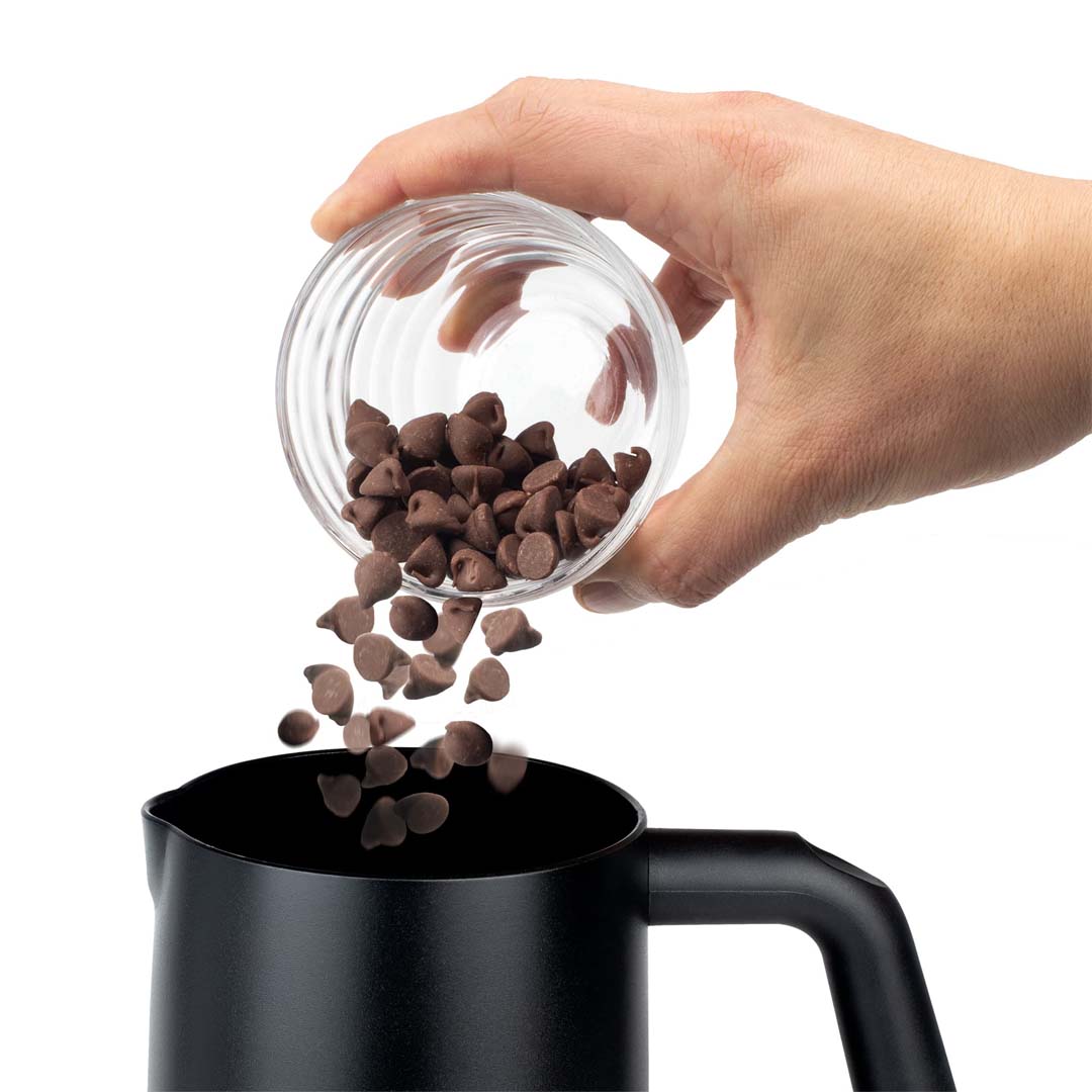 https://www.jlhufford.com/cdn/shop/products/capresso-capresso-froth-ts-automatic-milk-frother-hot-chocolate-maker-with-bpa-free-pitcher-jl-hufford-milk-frothers-32507386396849.jpg?v=1662997916
