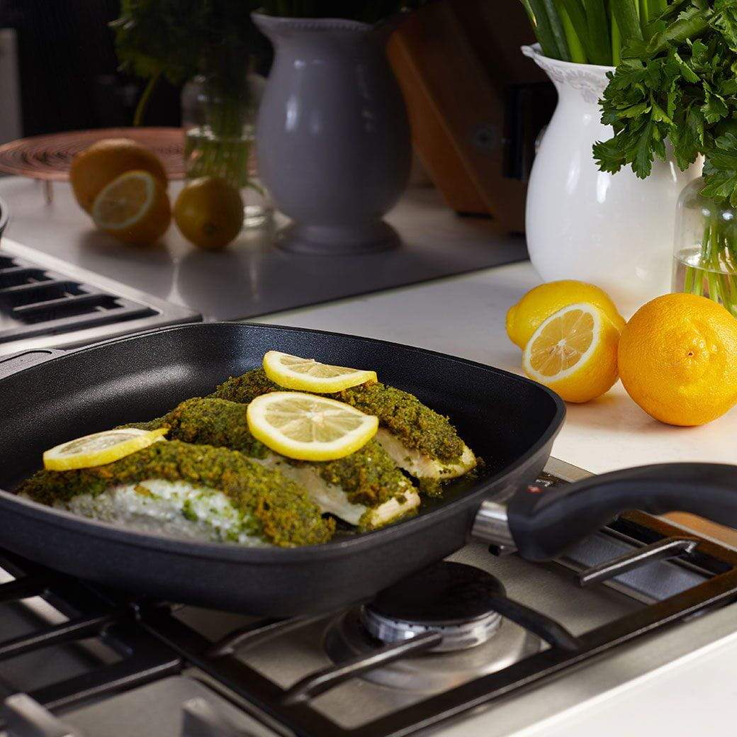 Swiss Diamond XD Nonstick 11" x 11" Square Fry Pan - Thumbnail 4